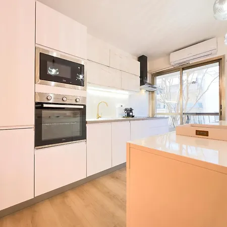 Apartment Le Dore By Winsome Destination Cannes