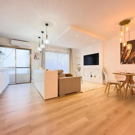 Apartment Le Dore By Winsome Destination *